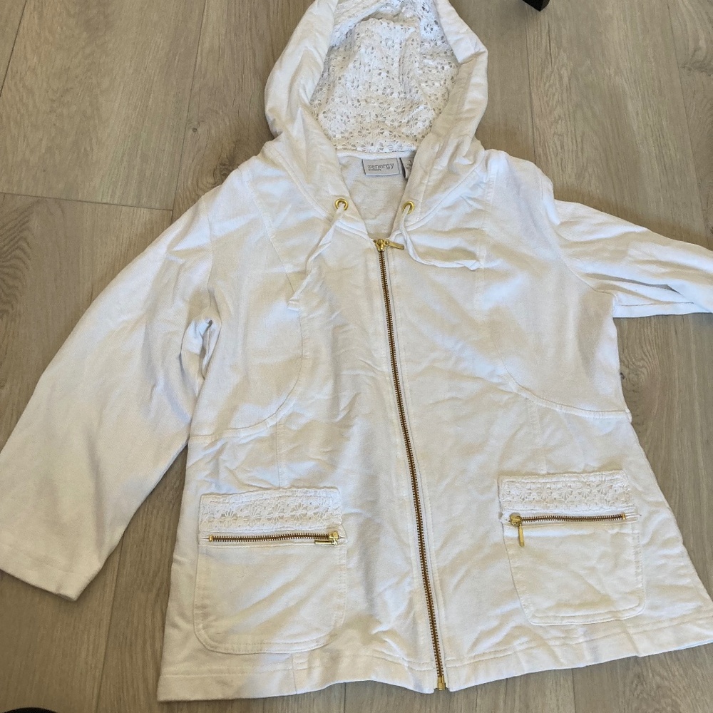 Zenergy by Chicos Sz 1 Hoodoo Lace Gold Accents Comfy